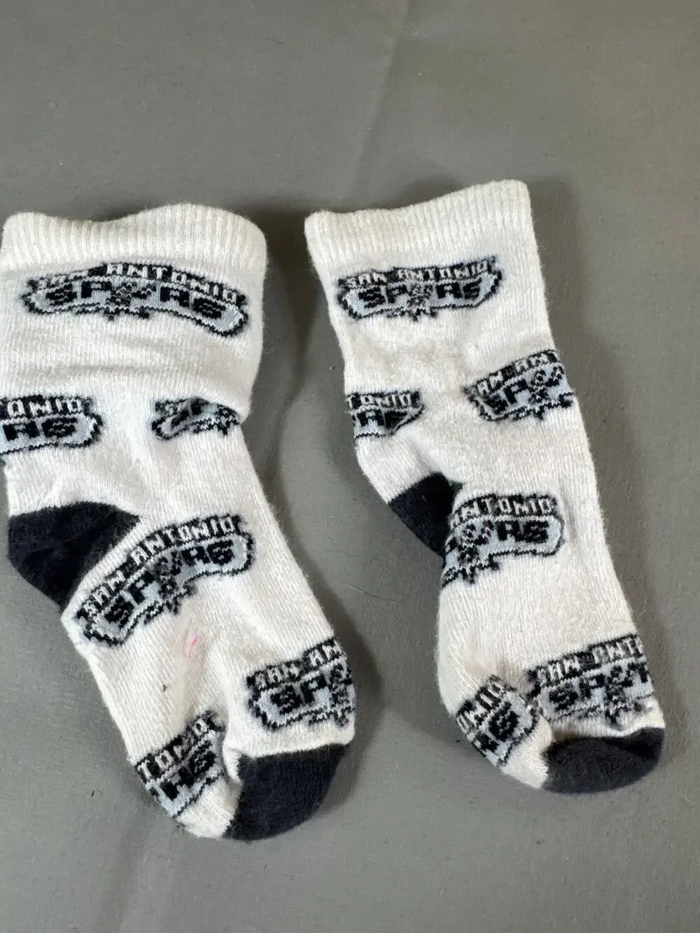 San Antonio Spurs infant socks GUC